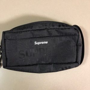 Supreme 2019 pouch